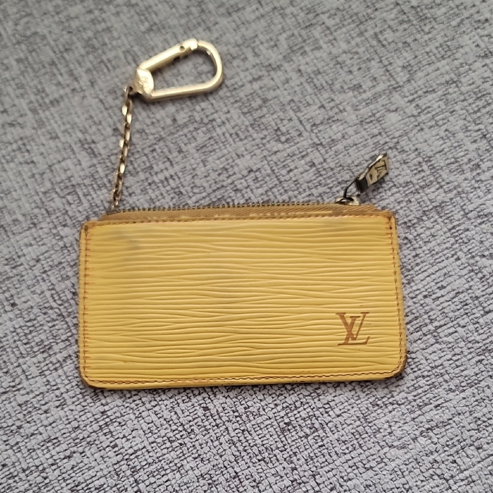 Louis Vuitton Yellow Gold Key Card Holder